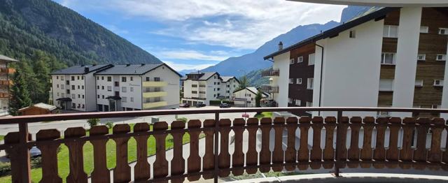 Smurf – Haus Aramis – 2 pièces, balcon vue montagnes, près de la Gemmi
